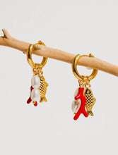 Load image into Gallery viewer, Kari 18k Fish &amp; Pearl Earrings
