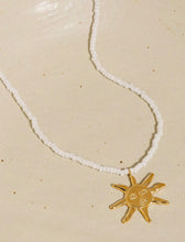 Cargar imagen en el visor de la galería, Sunnie 18K Gold Sun Beaded Necklace
