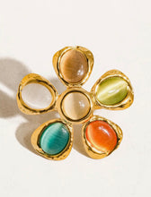 Load image into Gallery viewer, Lanah 18K Gold Vintage Stone Floral Ring
