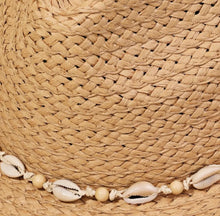 Cargar imagen en el visor de la galería, Cowrie Shell Straw Braided Hat
