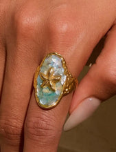 Load image into Gallery viewer, Koral 18K Gold Starfish Ring
