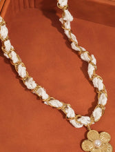Cargar imagen en el visor de la galería, Flora 18K Gold Chain
