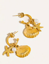 Load image into Gallery viewer, Kapella 18K Gold Seashell &amp; Star Pearl Earrings
